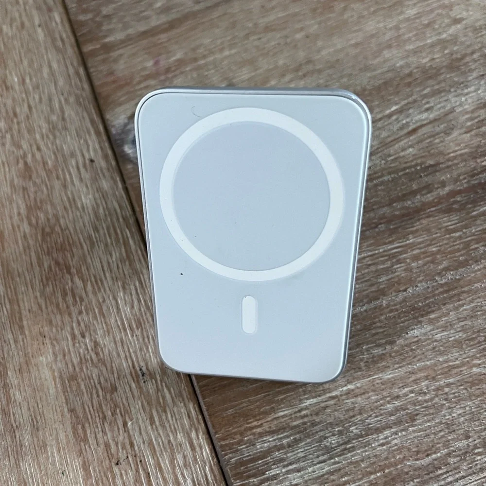 Belkin MagSafe Vent Mount Pro - Silver